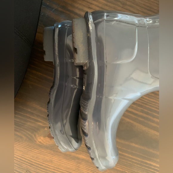 Hunter rain boots - Women’s size 6, gray gloss. - Picture 6 of 7